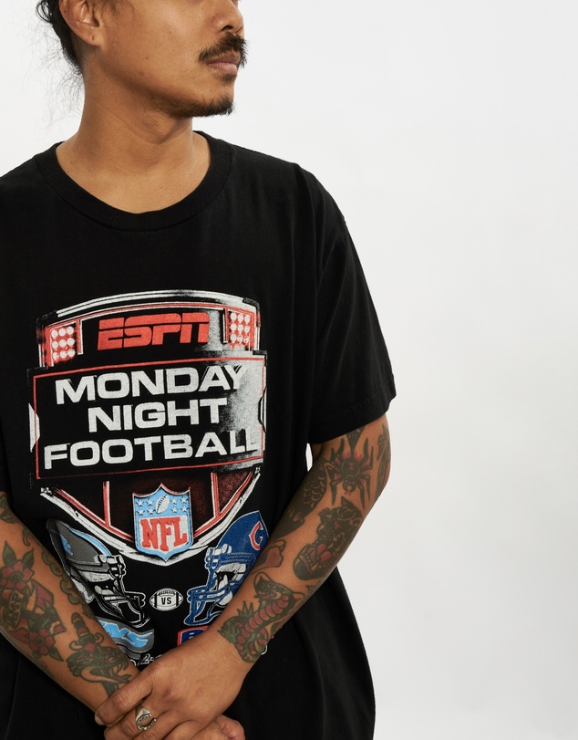 Vintage by The Real Deal - Pre Loved - Vintage NFL Lions vs Bears Tee