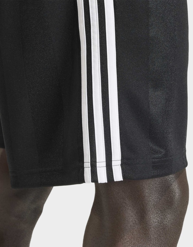 adidas Originals - 3-STRIPES LOOSE ENGINEERED SHORTS Mens