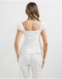 Dazie - San Antonio Linen Blend Fashion Top