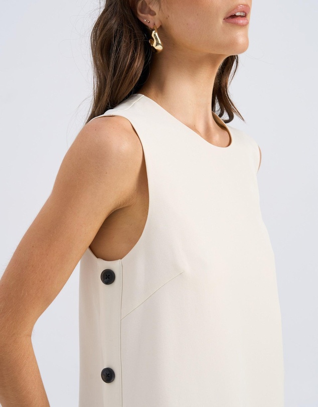 Vero Moda - Fame Buttoned Mini Dress
