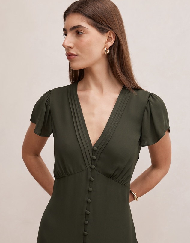 Forever New - Ardelia Flutter Sleeves Midi Dress
