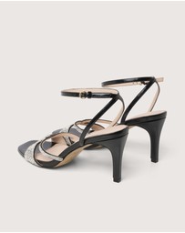 Review - Liza Heel