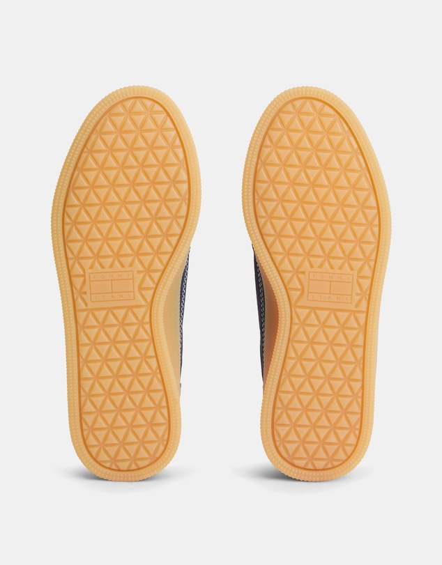 Tommy Hilfiger - TJ the Greenwich Edge Suede Sneakers - Women's