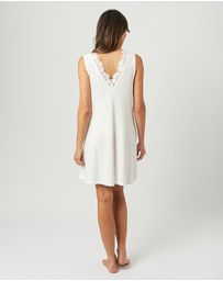 UNE PIECE - Lace Trim Modal V-Neck Nightie