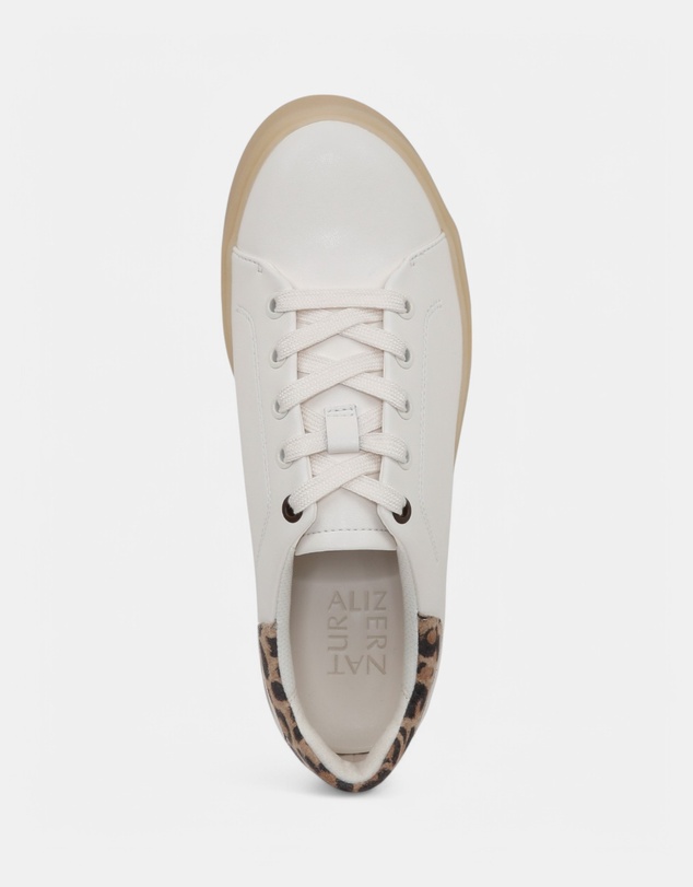 Naturalizer - Morrison 3.0 Lace-Up Casual Sneaker - Warm White