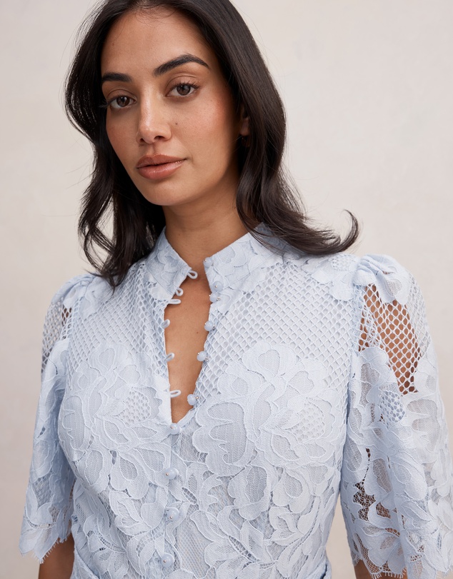 Forever New - Liberty Flutter Sleeves Lace Midi Dress