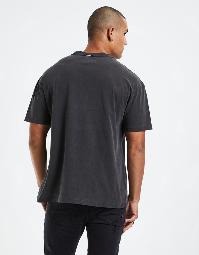 Standard - Flame Skull T-Shirt