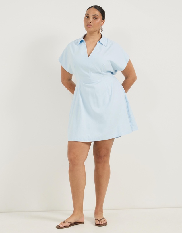 Atmos&Here Curvy - Sofia Linen Blend Mini Dress in Hibiscus Haze Print