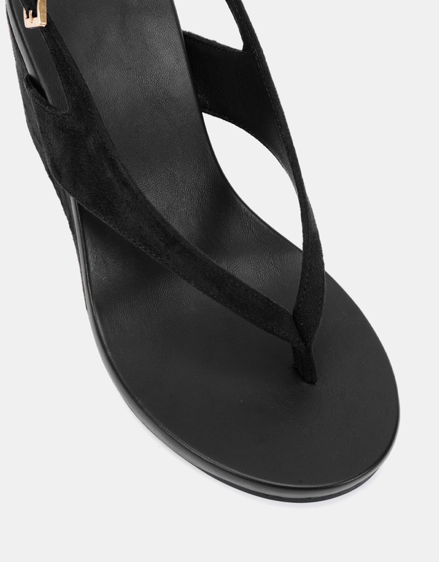 Novo - Young Wedges