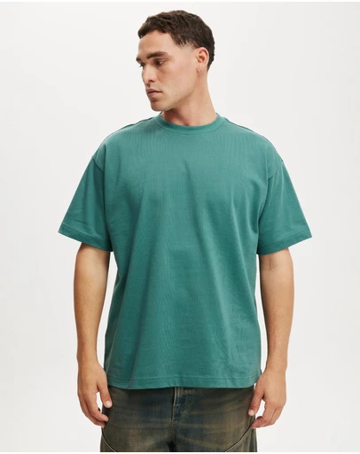 Cotton On - Box Fit T-Shirt