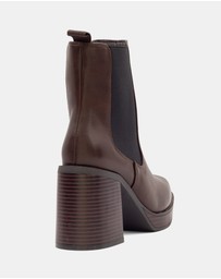 Therapy - Pout Ankle Boots