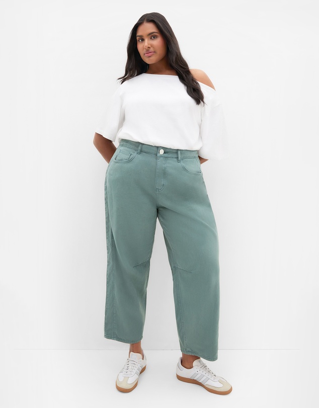 City Chic - Plus size Harley Fit Cassie Barrel Leg Jean - sage wash