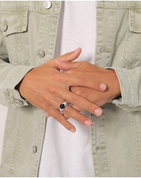 Kuzzoi - ICONIC EXCLUSIVE - Ring Signet ring with Smiling Face Trend Enamel Black in 925 Sterling Silver