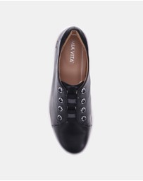 Mia Vita - Bingo Elastic Lace Sneaker - Black