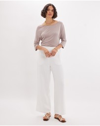 Amelius - Ottavia Three Quarter Batwing Tee