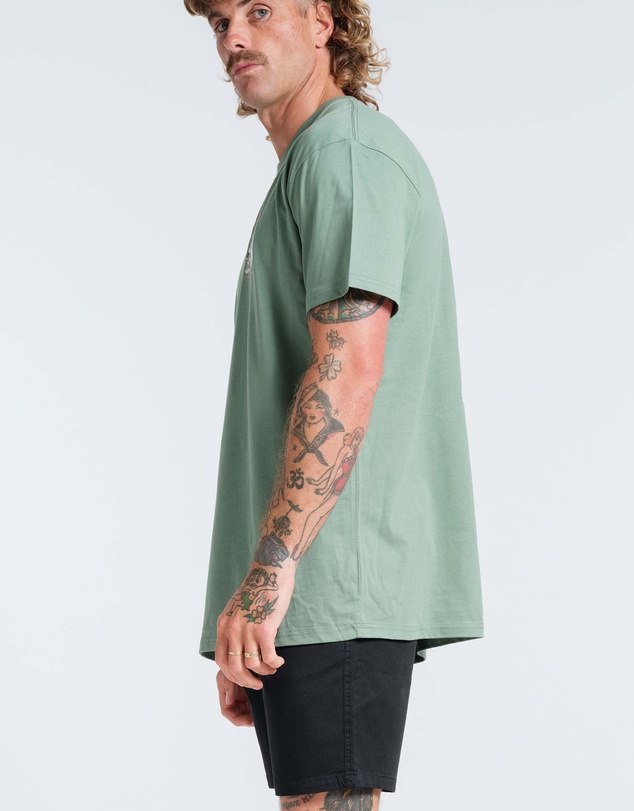 Vacancy Co - Club Dread Tee