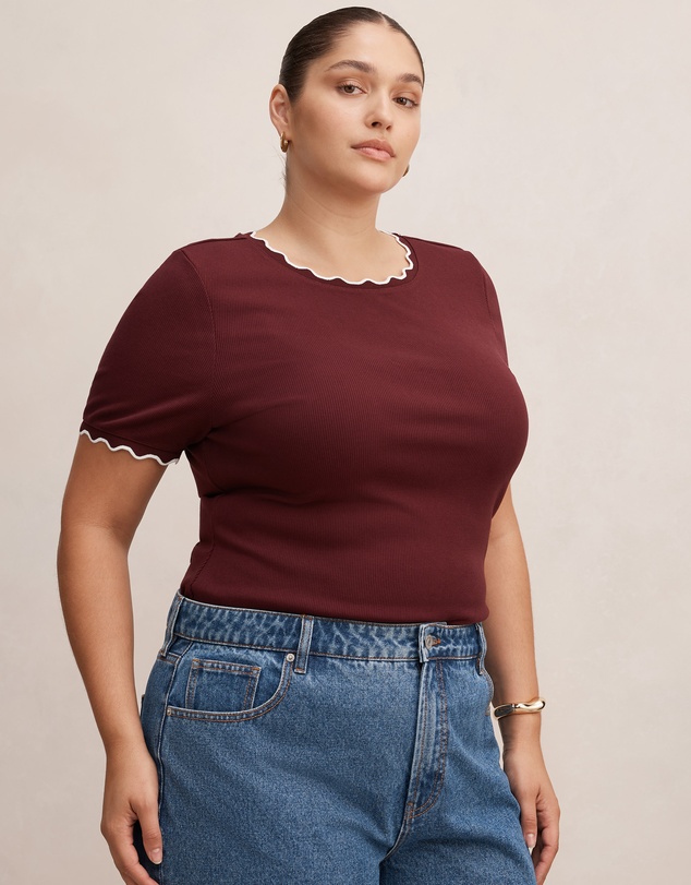 Forever New Curve - Rebecca Curve Scallop Trim T-shirt