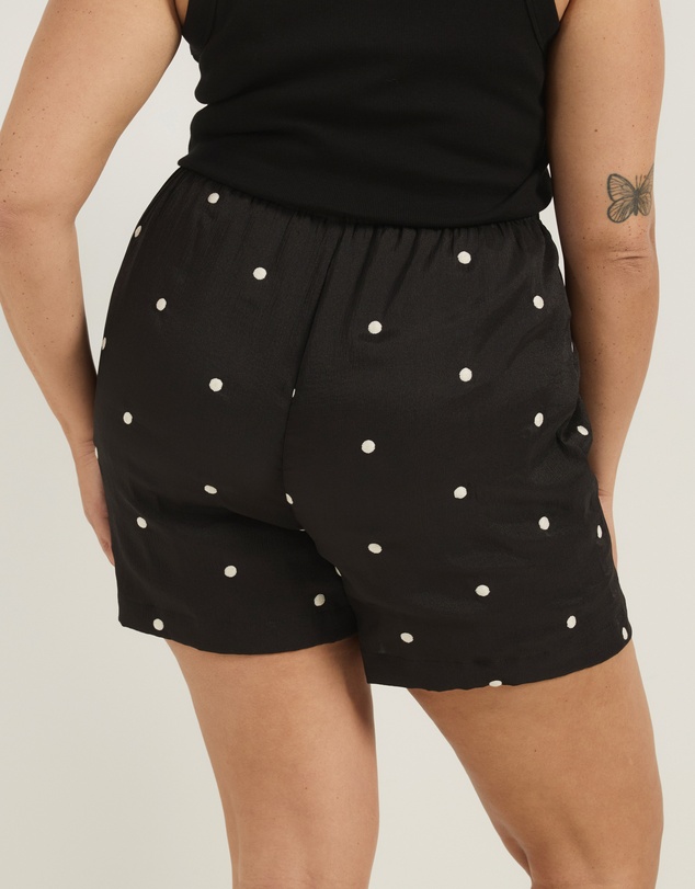 Atmos&Here Curvy - Hailey Relaxed Polkadot Shorts