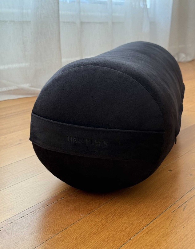 UNE PIECE - Yoga Bolster
