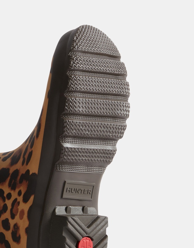 Hunter - Women’s Original Tall Leopard Boot in Leopard Print/Chocolate Brown