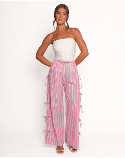 Pink, Pattern
