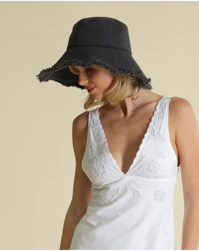 Morgan & Taylor - Cameron Bucket Hat in Black