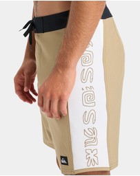 Quiksilver - Mens Surfsilk 19