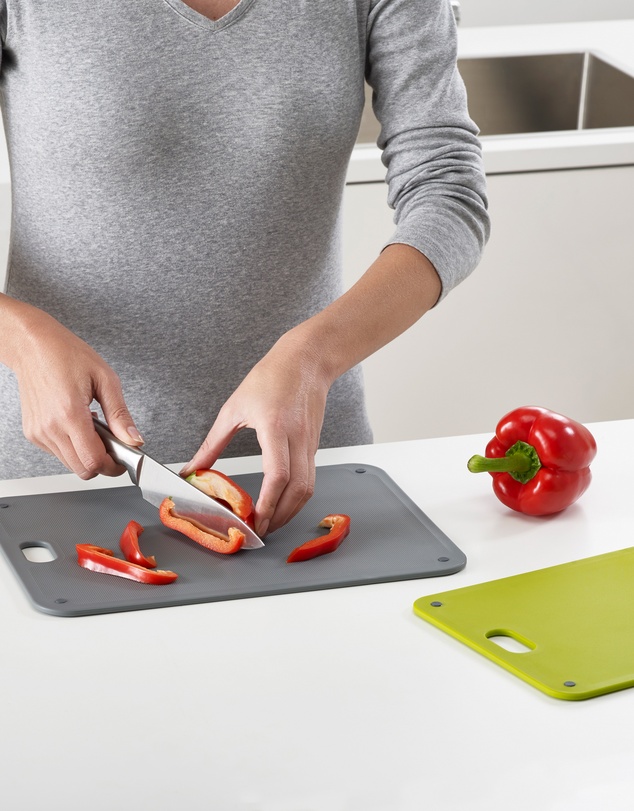 Joseph Joseph - DoorStore™ Chop 2-piece Chopping Board Set with In-cupboard Storage Case