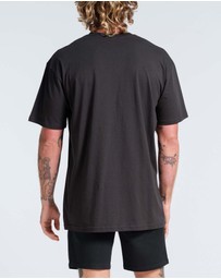 Vacancy Co - Flower Power Tee