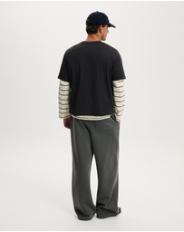 Cotton On - Super Baggy Track Pant