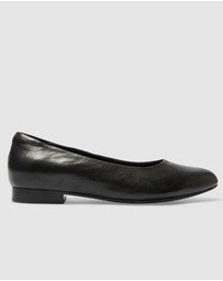 Wide Steps - Dame