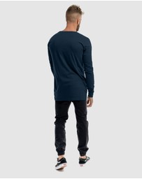 DVNT - Saxon Embroidery Long Sleeve Tee