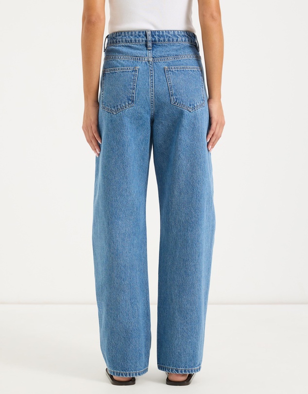 Calli - Blake Mid Rise Slim Barrel Leg Jeans