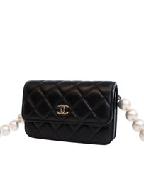 Pre-Loved by Azura Reborn - Pre-Loved Quilted Lambskin Maxi Pearls Clutch With Chain