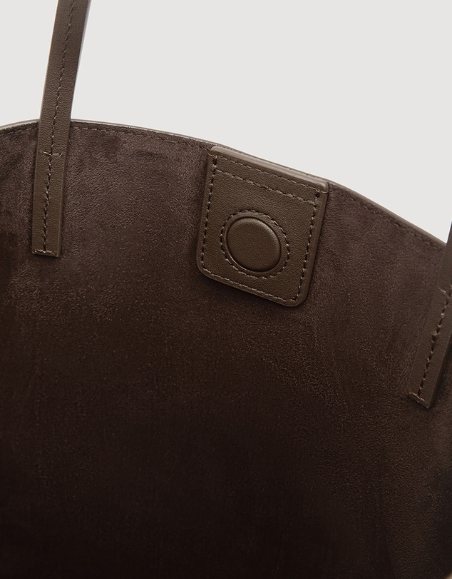 Assembly Label - Callen Leather Shoulder Bag