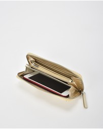 Cobb & Co - Portia RFID Protective Leather Zip Around Ladies Wallet