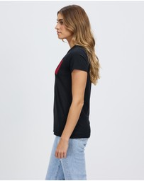 Levi's - The Perfect Tee