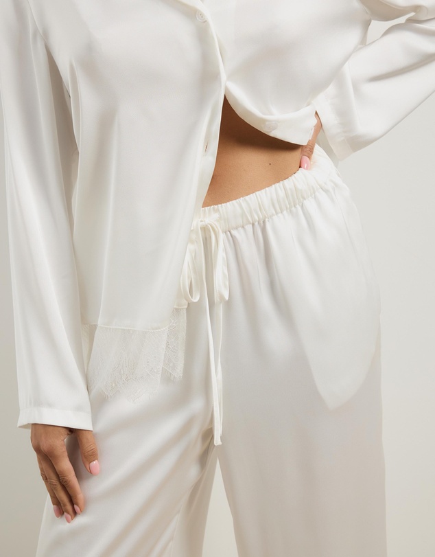 Atmos&Here - Pearl Lace Trim Long Sleeve Satin Pyjama Set