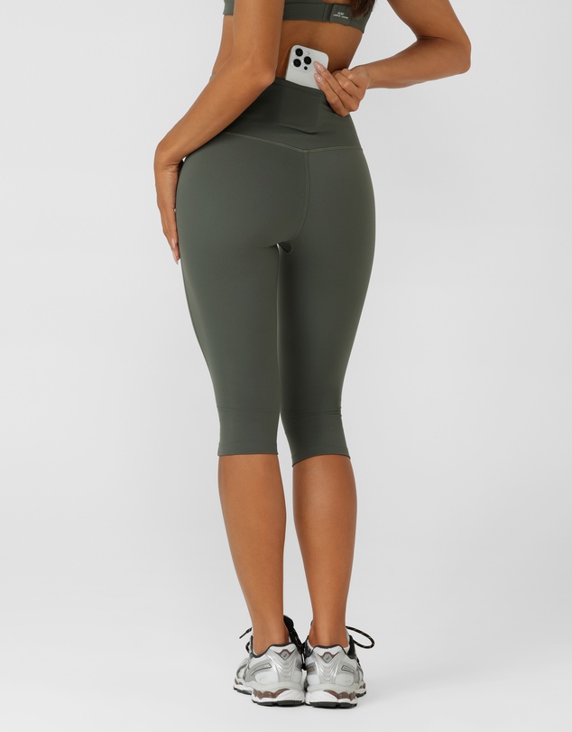 Lorna Jane - Lotus No Chafe Phone Pocket 3/4 Leggings