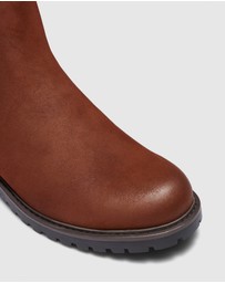 Uncut - Mason Boots