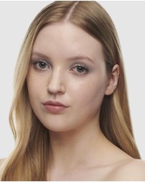 MAC - Studio Radiance Serum-Powered Foundation - NW11