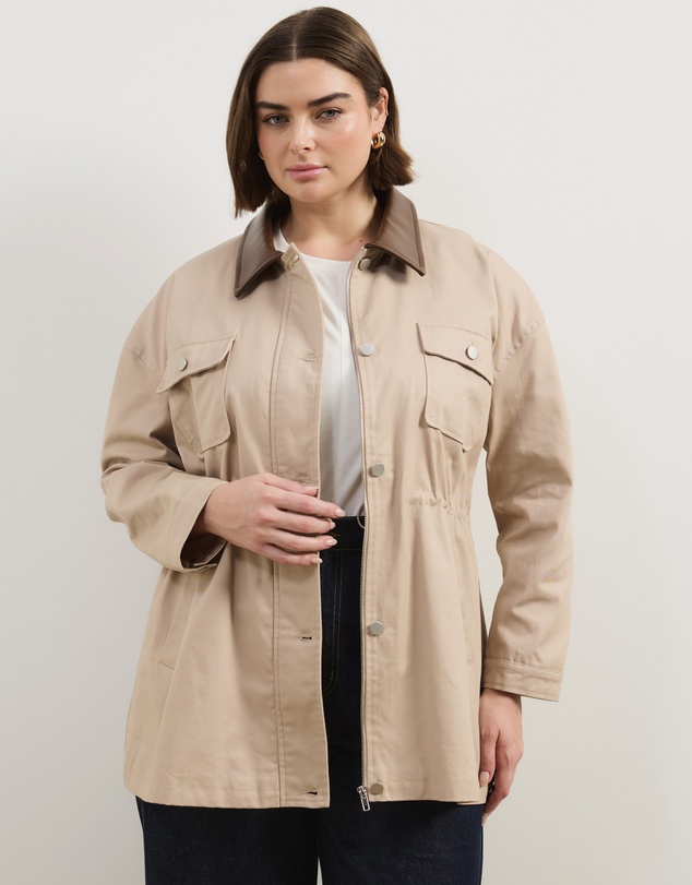 Atmos&Here Curvy - Anwen Barn Jacket