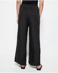 Commonry - Trish Pant