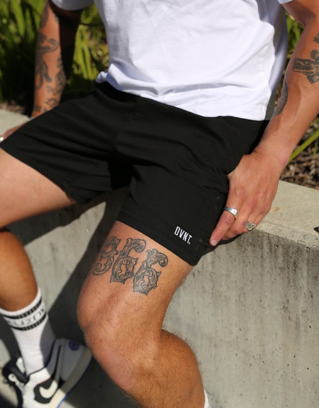 DVNT - Drop Embroidery Shorts