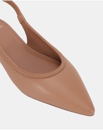 Novo - Cassey Flats