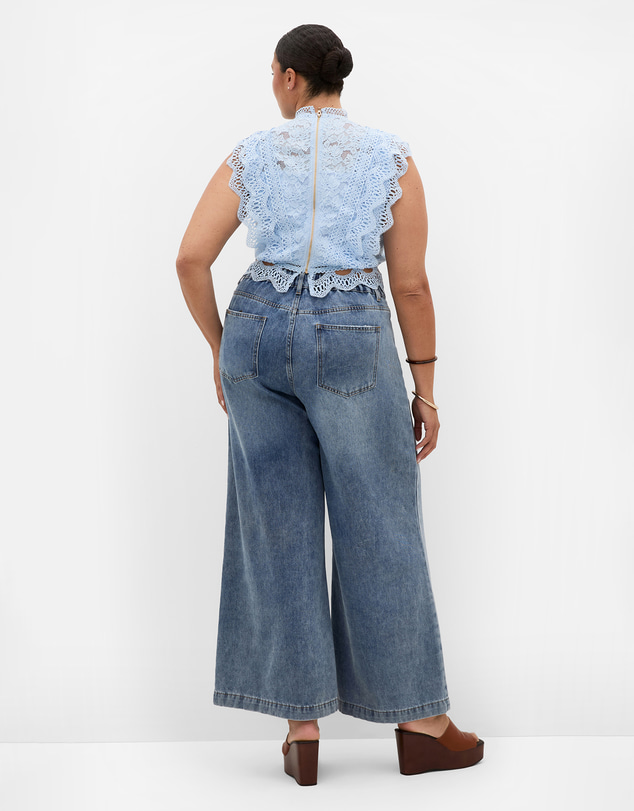 City Chic - Plus size Lucielle Sleeveless Lace Top - sky blue