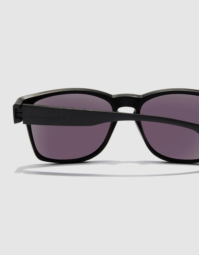 Hawkers Co - HAWKERS - Polarized Black Emerald Core Raw Sunglasses for Men and Women UV400