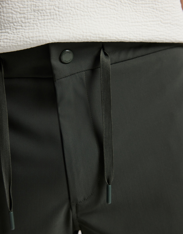 Calibre - Performance Shorts Khaki