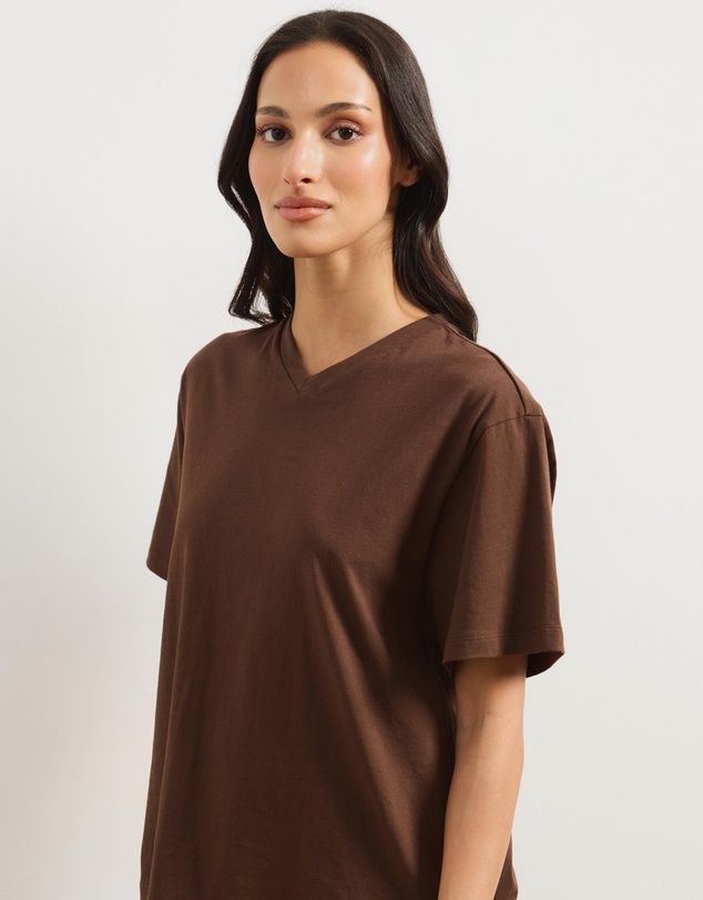 Atmos&Here - High V-Neck Organic Cotton Short Sleeve T-Shirt
