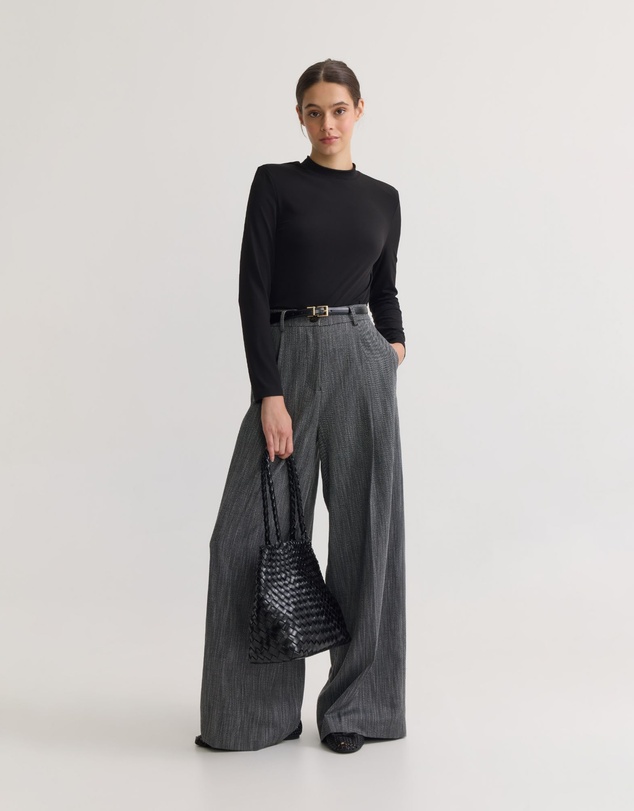 Oxford - Allison Long Sleeve Knit Top